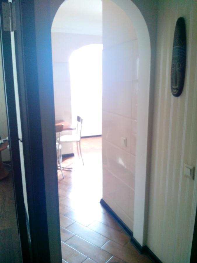 Beautiful And Comfortable 2 Rooms Apartment Kiev Esterno foto